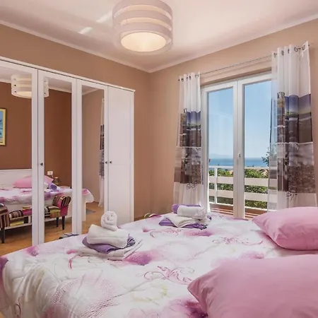 Апартаменты 2 Bedroom Lovely In Rabac *
