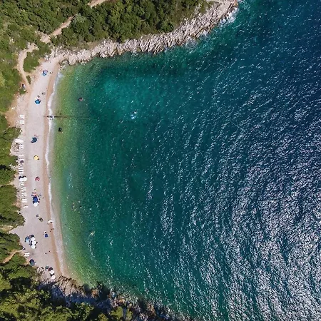 2 Bedroom Lovely In Rabac Lejlighed *