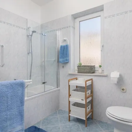 Апартаменты 2 Bedroom Lovely In Rabac *