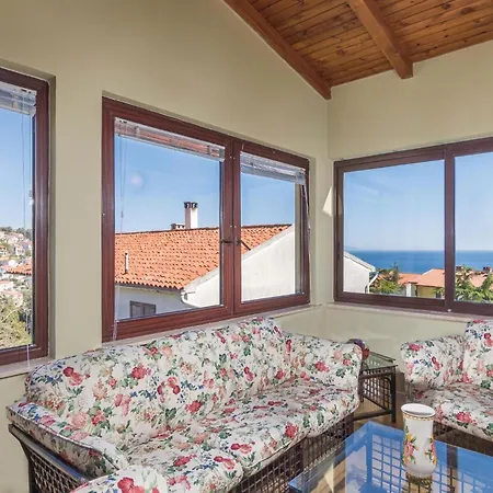 Lejlighed 2 Bedroom Lovely In Rabac